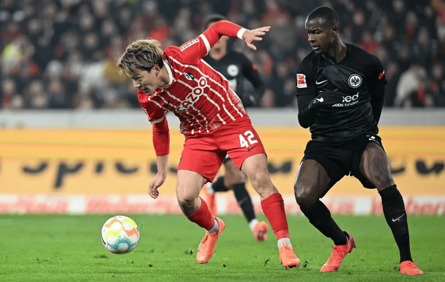 AG真人-包含云达不来梅对阵柏林赫塔,争夺宝贵三分的词条